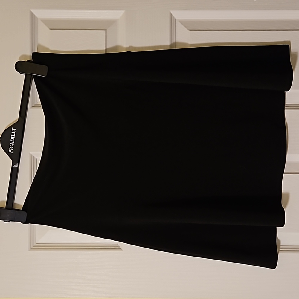 Sympli size 12 skirt black